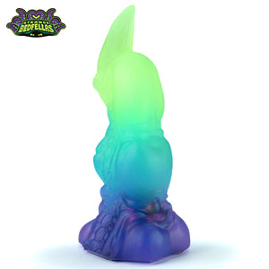 Medium Dragon Claw -- Near Clear 31* silicone -- DC-872