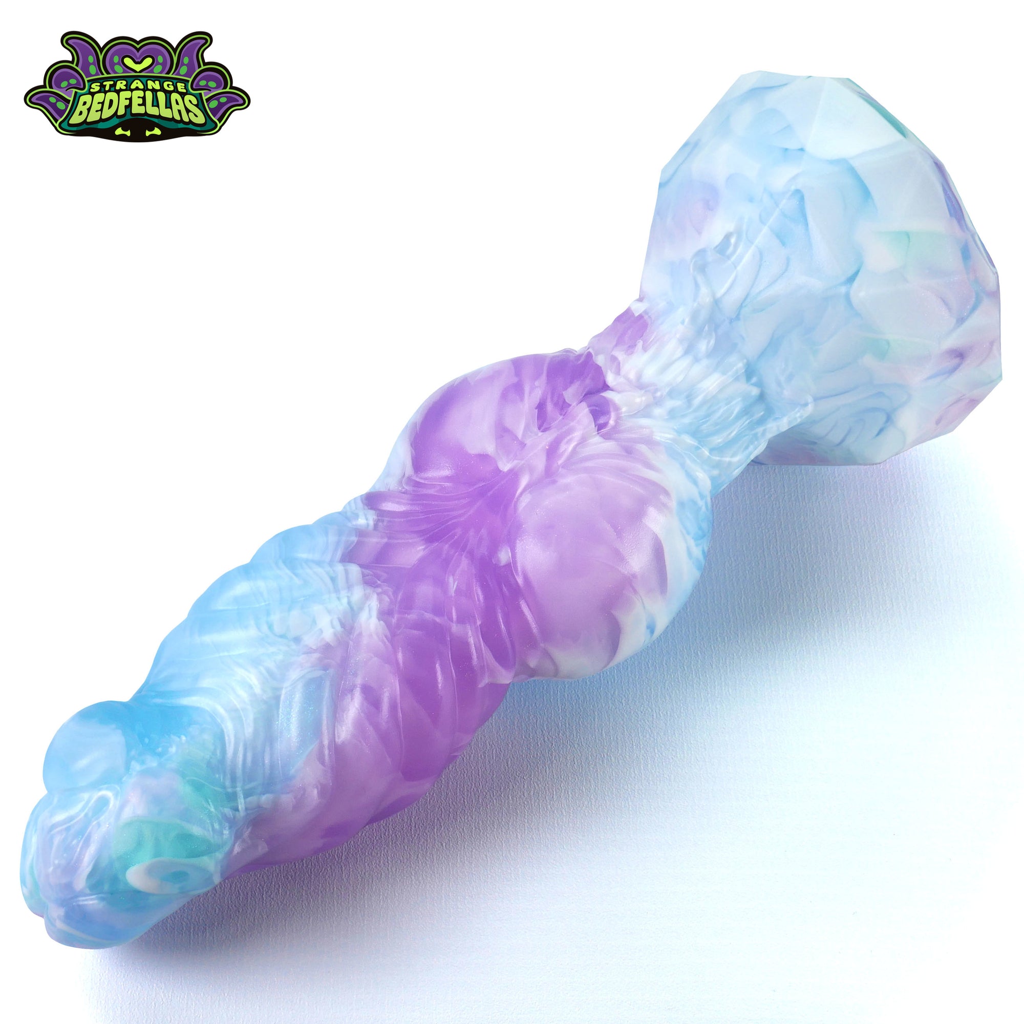 Medium Fornax 4.0 -- Near Clear 31* silicone -- F-2978