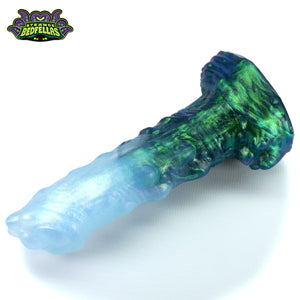 Small Horiss -- Near Clear 31* silicone -- H-263