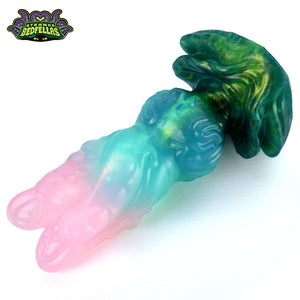 Medium Xymon's Knot -- Near Clear 31* silicone -- XK-110