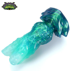 Small Xymon's Knot -- Near Clear 31* silicone -- XK-132