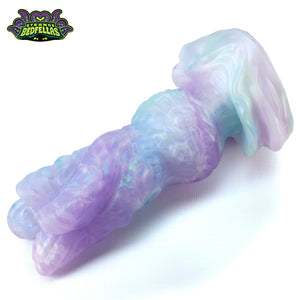 Medium Xymon's Knot -- Near Clear 31* silicone -- XK-138