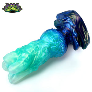 Medium Xymon's Knot -- Near Clear 31* silicone -- XK-140