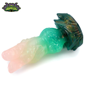 Small Xymon's Knot -- Near Clear 31* silicone -- XK-144